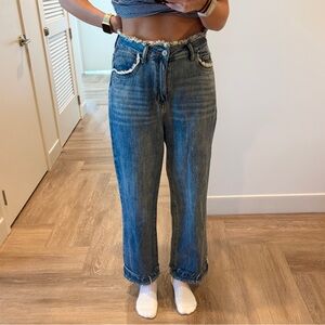 So Me Frayed Edge Jeans Size M